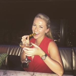 Meet your Posher, Rebecca